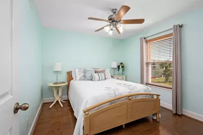 1314 Hawaii Drive, Tiki Island, TX 77554 - Photo 21