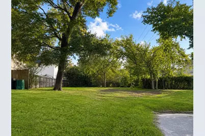 951 W 41st Street, Houston, TX 77018 - Photo 1