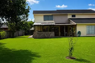 10518 Quail Ridge Ln, Sugar Land, TX 77498 - Photo 21