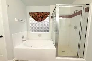 7506 Broken Arrow St, Baytown, TX 77521 - Photo 21