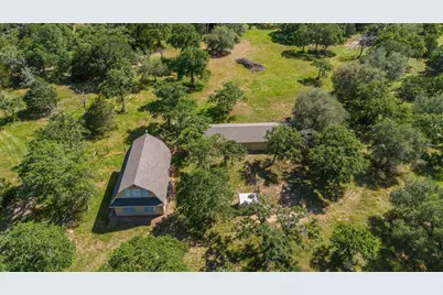 1019 Deerfield Court, Weimar, TX 78962 - Photo 3