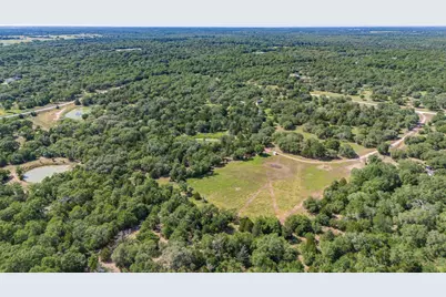 1019 Deerfield Court, Weimar, TX 78962 - Photo 9