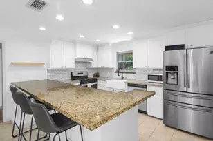 12802 Manor Dr, Brookside, TX 77581 - Photo 15