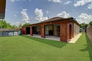 8701 Lawnridge St, Houston, TX 77016 - Photo 43