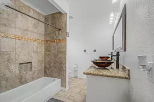 8701 Lawnridge St, Houston, TX 77016 - Photo 25