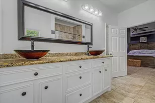 8701 Lawnridge St, Houston, TX 77016 - Photo 23