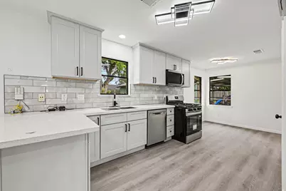 7607 Grape Street, Houston, TX 77074 - Photo 7