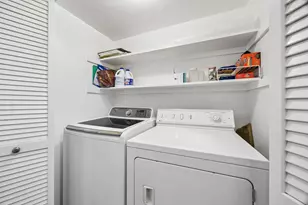 5851 Doliver Dr, Houston, TX 77057 - Photo 27