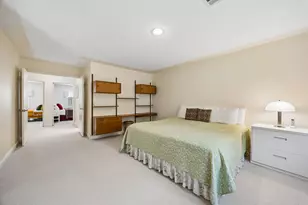 5851 Doliver Dr, Houston, TX 77057 - Photo 15