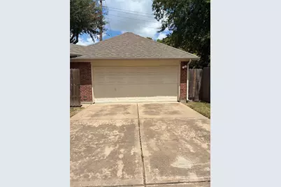 3310 Elmcrest Drive, Houston, TX 77088 - Photo 9