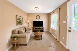 422 W Burleson St, Wharton, TX 77488 - Photo 3