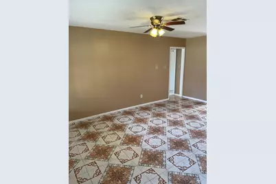 4751 E Ridge Creek Drive, Houston, TX 77053 - Photo 5