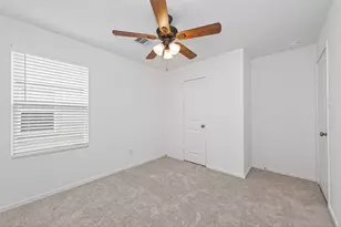 10814 Red Orchid Dr, Houston, TX 77016 - Photo 27