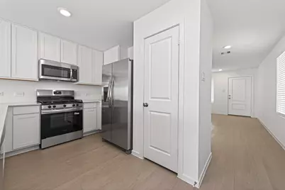 10814 Red Orchid Drive, Houston, TX 77016 - Photo 13