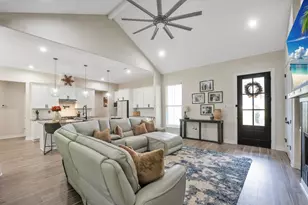 22437 Augusta Ln, Huntsville, TX 77320 - Photo 5