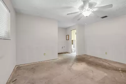 12727 Fern Forest Drive, Houston, TX 77044 - Photo 23