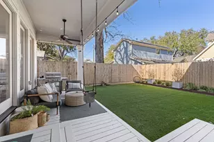 425 Byrne St, Houston, TX 77009 - Photo 37