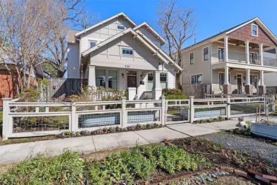425 Byrne Street, Houston, TX 77009 - Photo 1