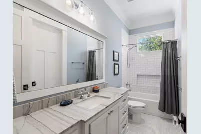 425 Byrne Street, Houston, TX 77009 - Photo 25