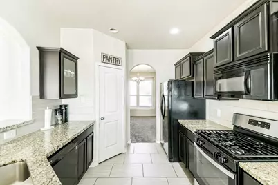 405 Lake Line Drive, Alvin, TX 77511 - Photo 7