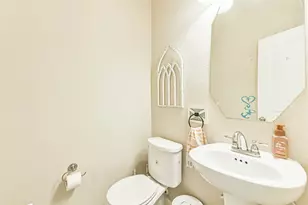 405 Lake Line Dr, Alvin, TX 77511 - Photo 27