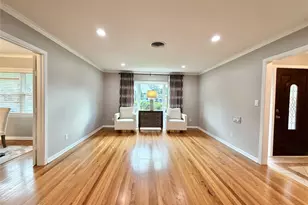 4027 Martinshire Dr, Houston, TX 77025 - Photo 9