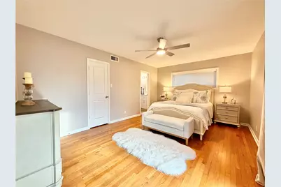 4027 Martinshire Drive, Houston, TX 77025 - Photo 17