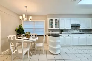 4027 Martinshire Dr, Houston, TX 77025 - Photo 13