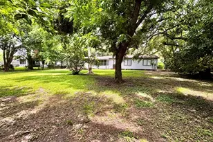 2419 Meadow Ln, La Marque, TX 77568 - Photo 15