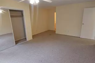 8710 Ilona Ln, Houston, TX 77025 - Photo 9