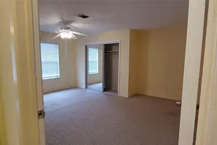 8710 Ilona Ln, Houston, TX 77025 - Photo 11