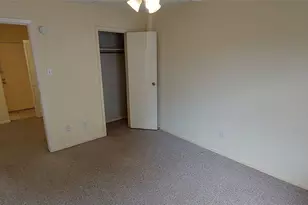 8710 Ilona Ln, Houston, TX 77025 - Photo 15