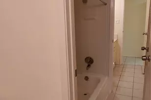 8710 Ilona Ln, Houston, TX 77025 - Photo 5