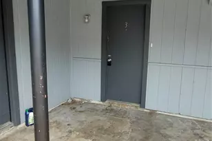 8710 Ilona Ln, Houston, TX 77025 - Photo 3