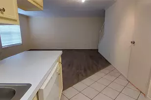 8710 Ilona Ln, Houston, TX 77025 - Photo 23