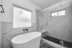 1066 Mansfield St, Houston, TX 77091 - Photo 27