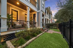 1030 Waverly St, Houston, TX 77008 - Photo 9