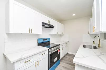 8702 Brock Park Boulevard, Houston, TX 77078 - Photo 15