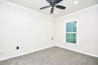 8702 Brock Park Boulevard, Houston, TX 77078 - Photo 21