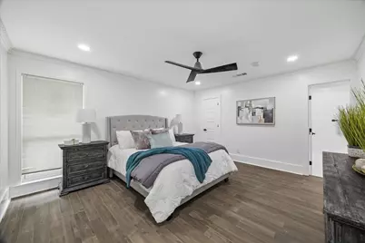 7711 Meadowvale Drive, Houston, TX 77063 - Photo 17