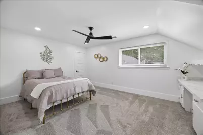 7711 Meadowvale Drive, Houston, TX 77063 - Photo 25
