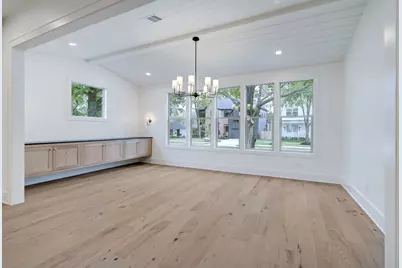 2031 Saxon Drive, Houston, TX 77018 - Photo 3