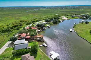 876 County Rd 298, Sargent, TX 77414 - Photo 27