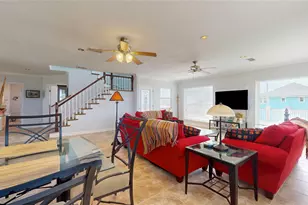 816 Pinata Dr, Crystal Beach, TX 77650 - Photo 15