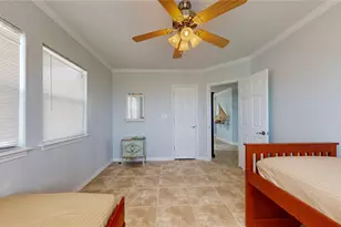 816 Pinata Dr, Crystal Beach, TX 77650 - Photo 31