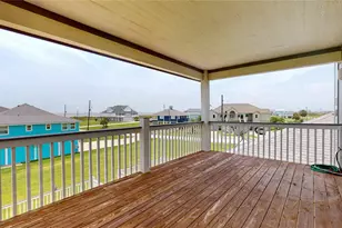 816 Pinata Dr, Crystal Beach, TX 77650 - Photo 27