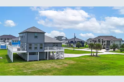 816 Pinata Drive, Crystal Beach, TX 77650 - Photo 5