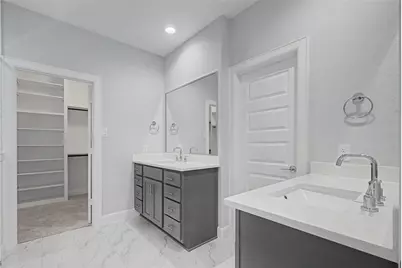 911 W 35th Street #E, Houston, TX 77018 - Photo 19