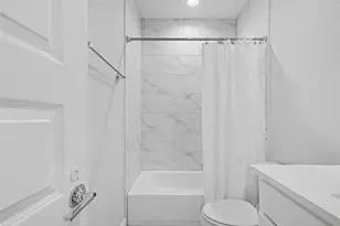 911 W 35th St, Houston, TX 77018 - Photo 27
