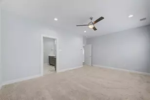 911 W 35th St, Houston, TX 77018 - Photo 17